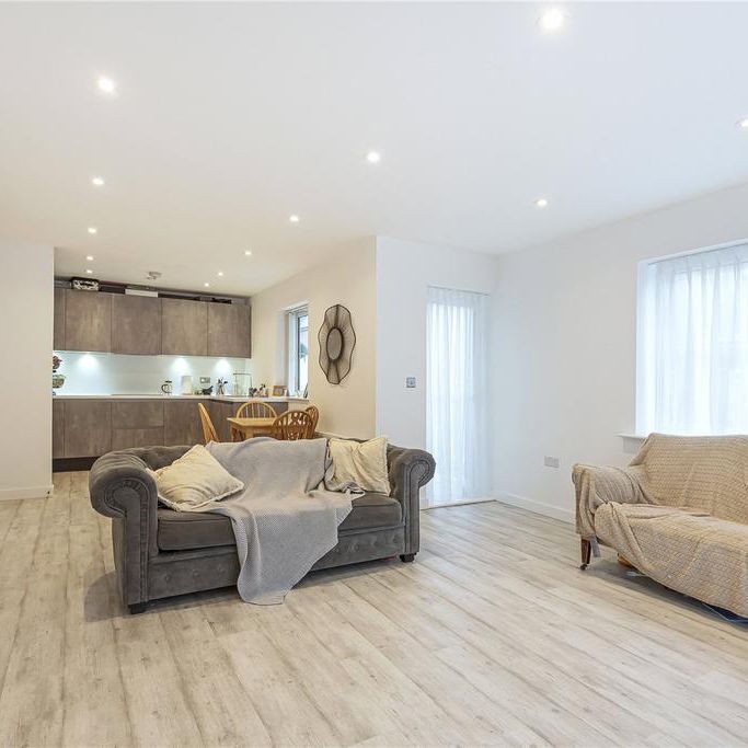 2 bedroom apartment to rent - Photo 1