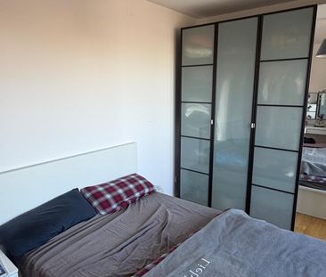 Wunderschöne 2-Zimmer-Penthousewohnung mit zwei Balkonen am HBF - Photo 2