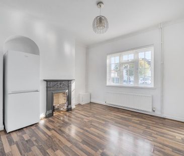3 bedroom detached house to rent - Photo 2