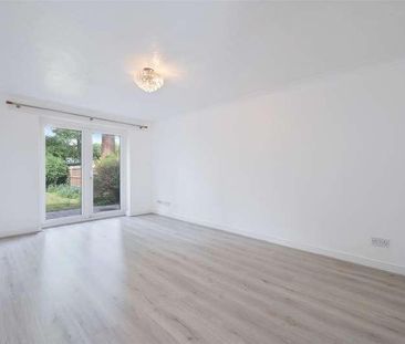 Dunnymans Road, Banstead, SM7 - Photo 2