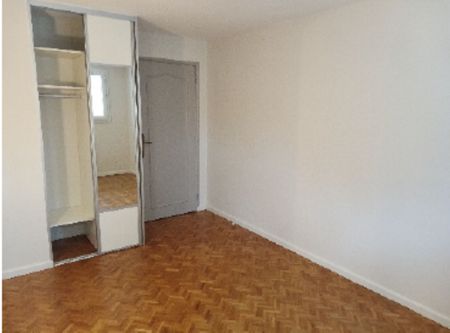 Location Maison 5 pièces 145m² - Photo 2