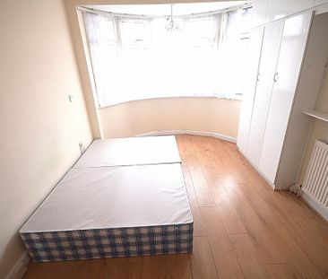 3 bedroom terraced house to rent - Photo 6