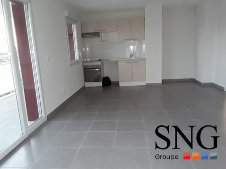 T4 AVEC TERRASSE + PARKING - Photo 3