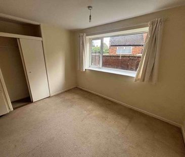 Grosvenor Court, CV21 - Photo 3