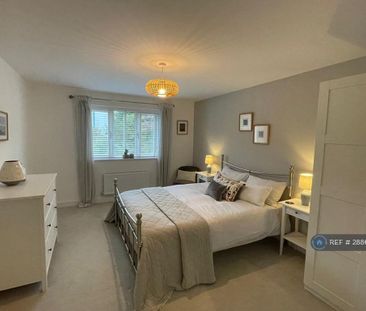 4 bedroom detached house to rent - Photo 6