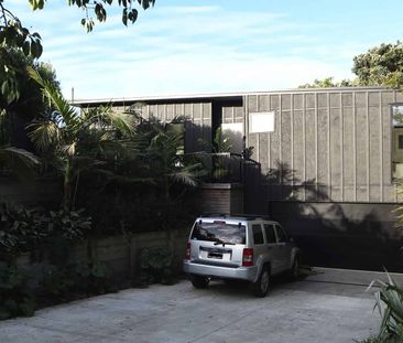 Modern 2-Bedroom Home for Rent - Photo 1