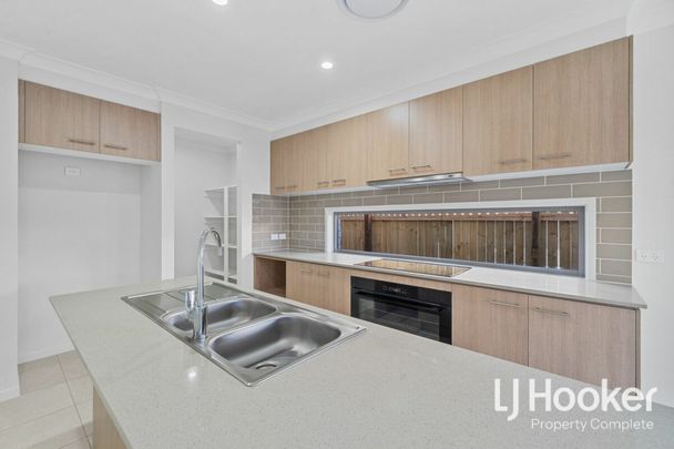 Brand New - Ducted Air Conditioning - 2 x Living Zones - Photo 1