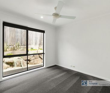 Modern 3 Bedroom Home in Banora Point - Photo 3