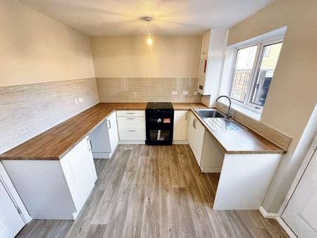 Allen Close, Tiverton, EX16 - Photo 4