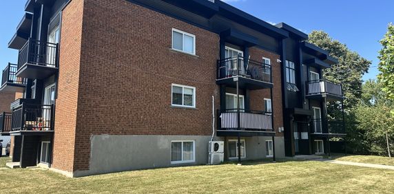 Appartement 4 1/2 Meublé à Louer - Photo 2