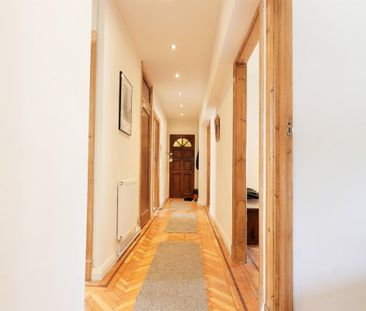 Westgate Street, CARDIFF - Photo 3