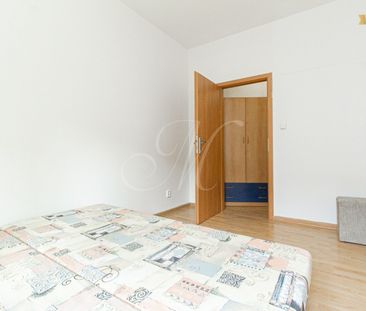 Priestranný zariadený 3i byt blízko centra - Photo 5