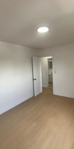4304 Pierre de Coubertin — 1-1/2 - Photo 3
