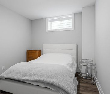 427 Ravenhill Avenue - 4 - Photo 4