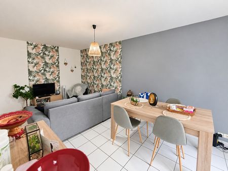 Location Appartement 2 pièces 45m² - Photo 2