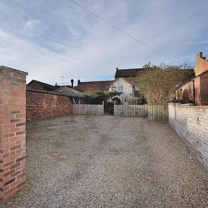 2 bedroom cottage to rent - Photo 1