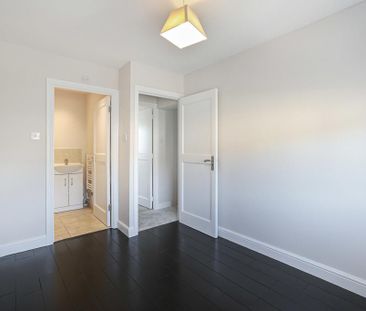 4 bedroom terraced house to rent - Photo 4