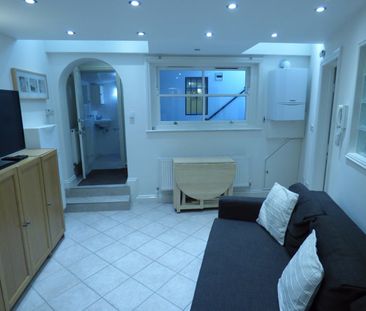 1 Bed Flat, St Lawrence Terrace, W10 - Photo 2