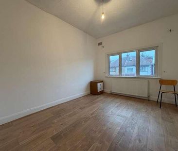 Norbury Crescent, Norbury, London, SW16 - Photo 4