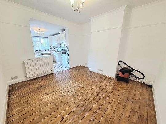 4 bedroom semi-detached house to rent - Photo 1