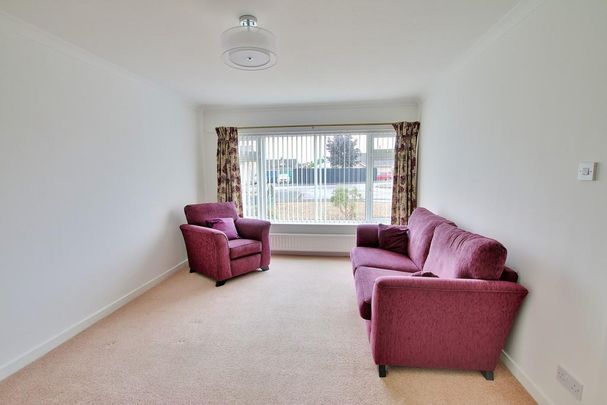 2 bedroom bungalow to rent - Photo 1