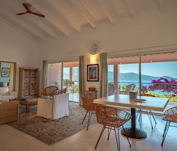 Rental Villa Ajaccio 8 Rooms 300 m² - Photo 3