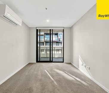 Modern Apartment in the heart of Tuggeranong - Photo 1