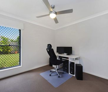 MODERN LIVING - Photo 5