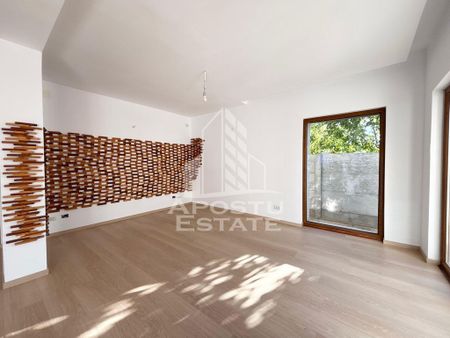 Duplex cu 4 camere, 3 bai, nemobilata, Dumbravita - Fotografie 2