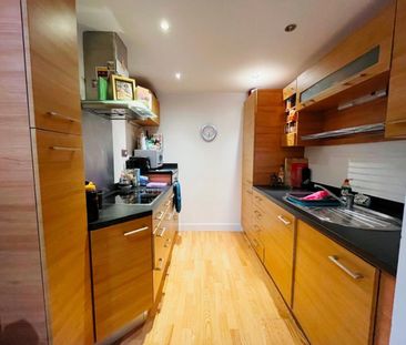 1 bedroom Flat To Let - Photo 5