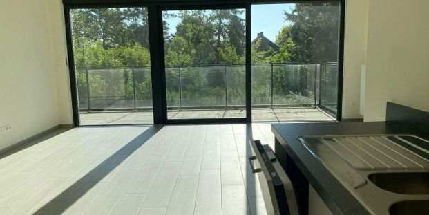 Serviceflat te huur in Hoogstraten voor € 919 met 1 slaapkamer - Photo 1