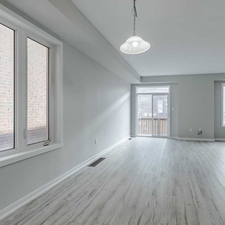 For Lease - 414 Queen Mary Drive Unit# Upper, Brampton, Ontario - Photo 1