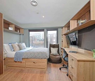 Ensuite Room - Photo 5