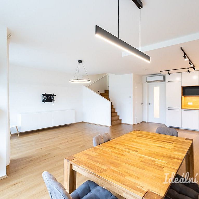 Pronájem bytu 4+kk 120 m² - Photo 1
