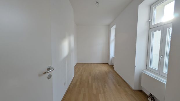 Unbefristete 4-Zimmer Dachgeschoß-Wohnung mit Terrasse in 1080 Wien zu mieten - Photo 1