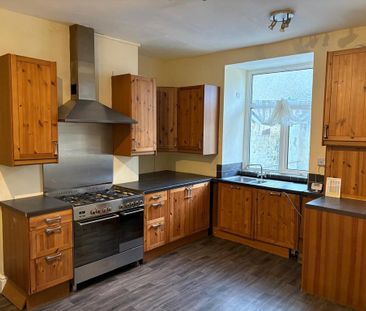 2 bedroom terraced house to rent - Photo 6