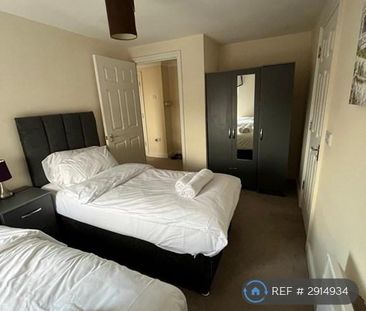 2 bedroom flat to rent - Photo 5
