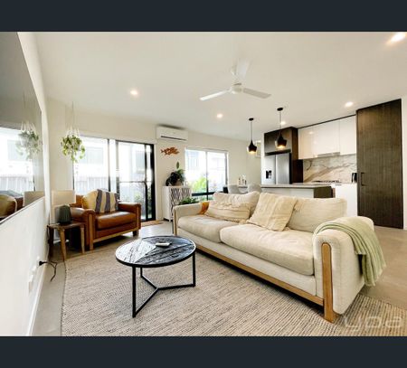 41/7 Angela Way, Pimpama, Qld 4209 - Photo 2
