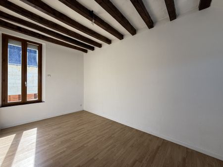 Location Appartement 3 pièces 62m² GENNES VAL DE LOIRE 49350 - Photo 2