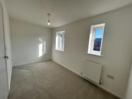 2 bedroom semi-detached house to rent - Photo 5