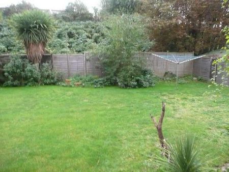 Cardiff Road, Reading, RG1 - Photo 2