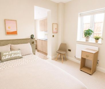 Rayleigh Avenue, Westcliff-On-Sea - Photo 3