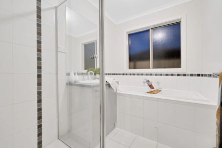 37 La Rochelle Boulevard, Point Cook. - Photo 3