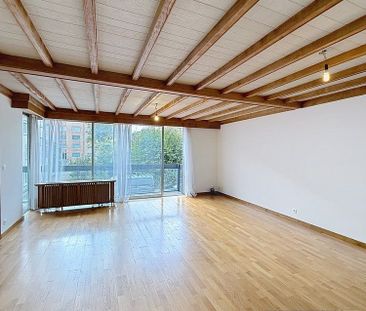 Ruim appartement met 2 slaapkamers en garage - Photo 3