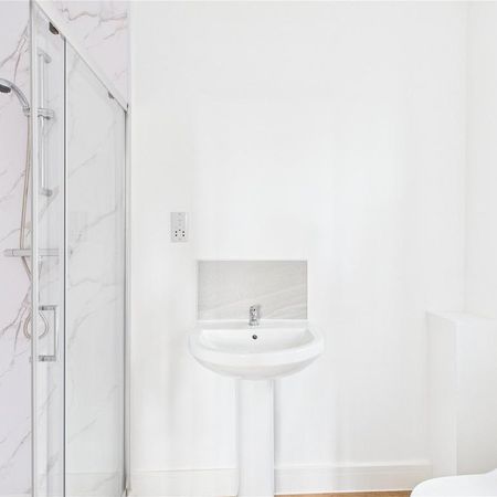 House share to rent - Photo 3