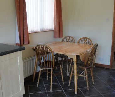 28 Castle Green, Ballynure, Ballyclare, BT39 9GN - Photo 2