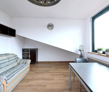 Kawalerka w kameralnym budynku na Zaciszu 30 m² - Zdjęcie 2