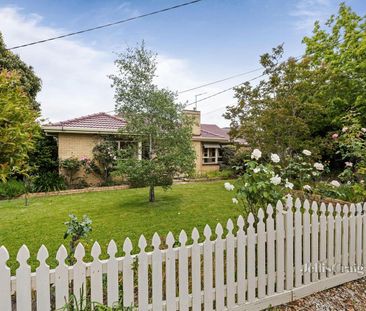 11 Wave Avenue, Mount Waverley - Photo 6