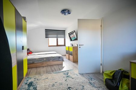 Casa mobilata si utilata Sanpetru - Fotografie 3