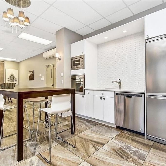 For Lease - 40 LANDRY Street Unit# 712, Vanier and Kingsview Park, Ontario - Photo 1